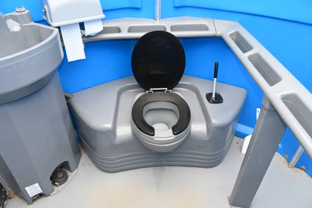 Best Emergency porta potty rental  in Fords Prairie, WA